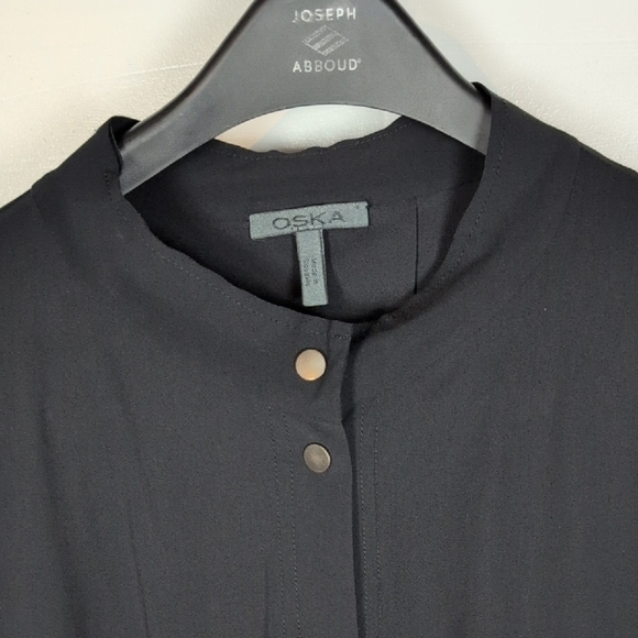 Oska Drawstring Waist Snap Front Top - Picture 2 of 11